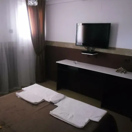 Cam Hotel